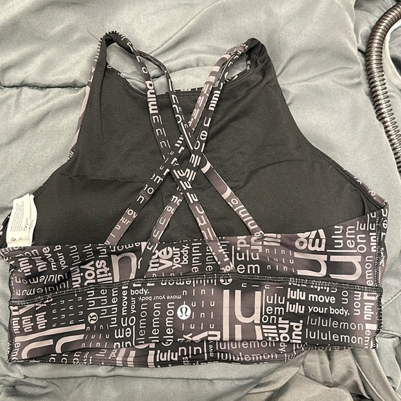 Lululemon sports bra size 12 - Picture 2 of 3